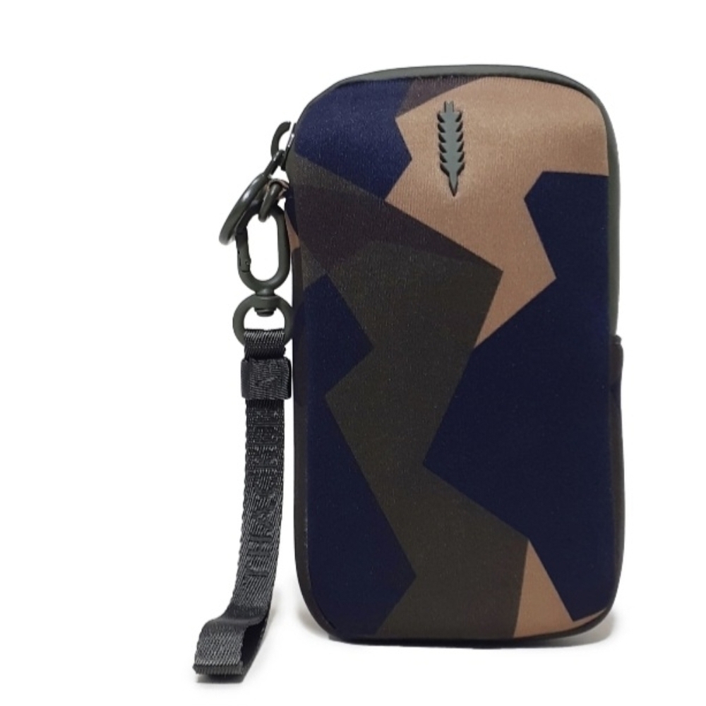 THACKER Cocoon Phone Wallet In Color:GEO Camouflage  NEW!